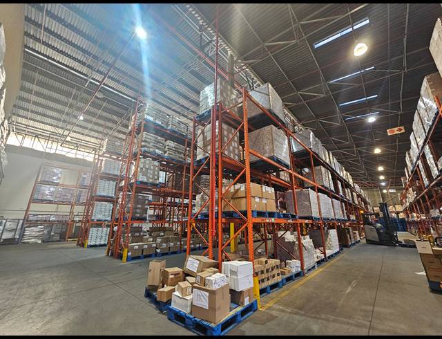 5,995M² WAREHOUSE TO LET IN ISANDO